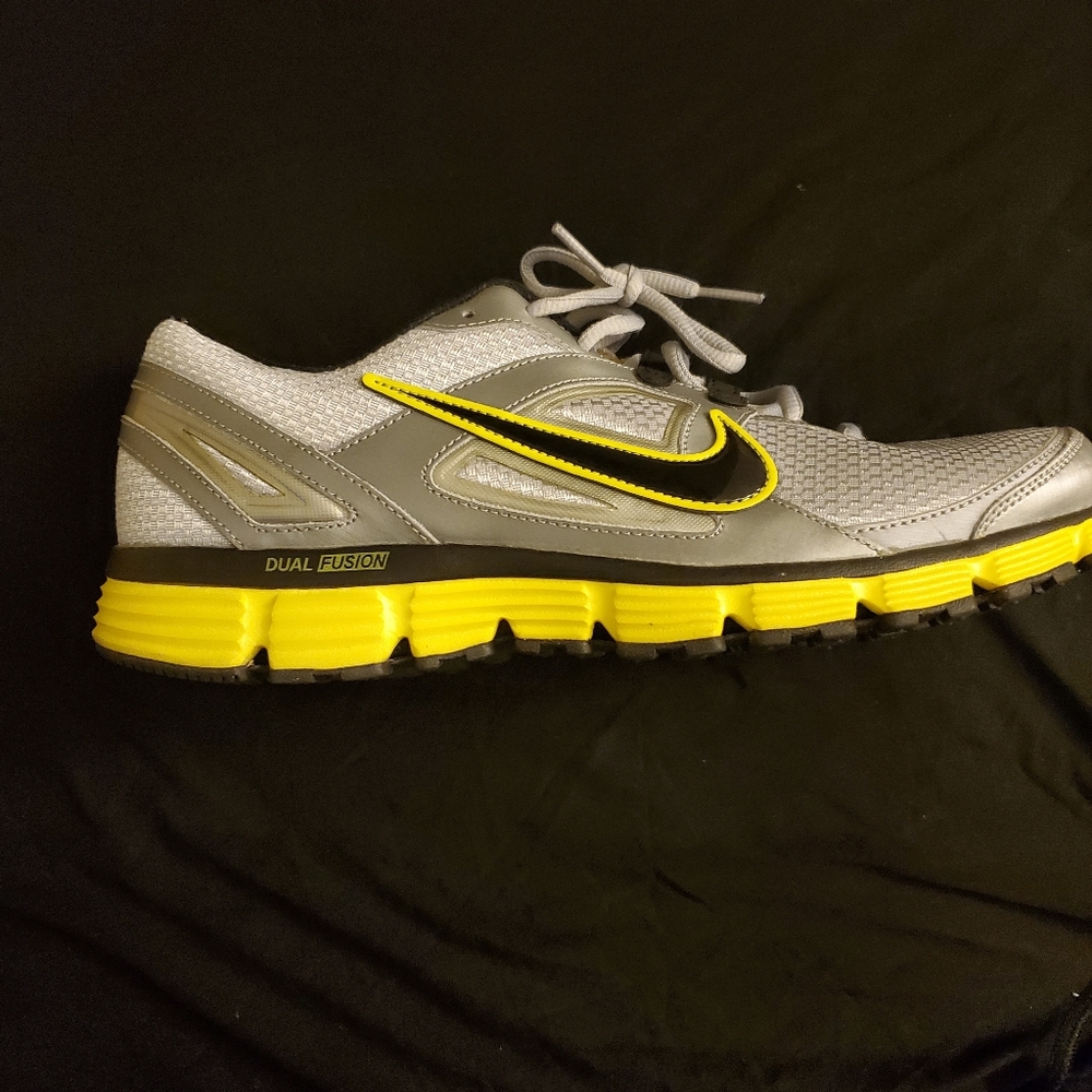 Nike Mens Dual Fusion Tr Athletic Shoes 407853-003 Metallic Silver ( vintage )